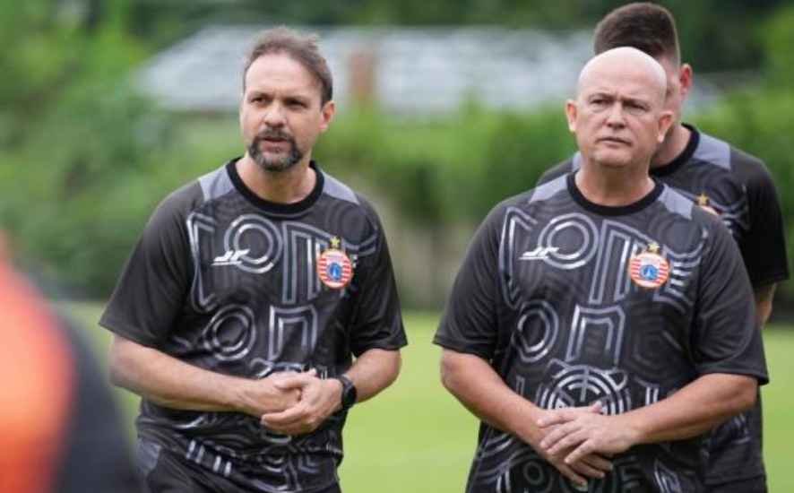 Taktik Mauricio Souza Pelatih Baru Persija: Analisis Jitu Analisis taktik cerdas Mauricio Souza untuk Persija 2025