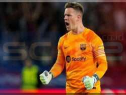 Panasnya Perebutan Nomor 1 di Bawah Mistar Barcelona