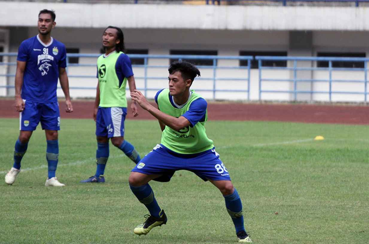 Alfeandra Dewangga Agama profil pemain baru persib lengkap Profil Alfeandra Dewangga Pemain Persib & Agamanya