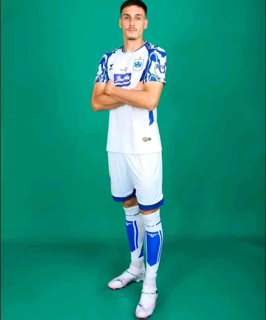 Bursa Transfer Liga 1 Update 1 Juli 2025: Vinicius ke Borneo?