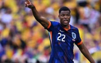 Barcelona Beli Bek Sayap Baru, Waktu Sampai Akhir Juli