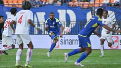 Hasil Pertandingan Bola Piala Presiden, Dewa Finis Ketiga