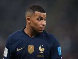 Musim Kedua Mbappe Pakai Nomor 10, Nomor 9 jadi Rebutan