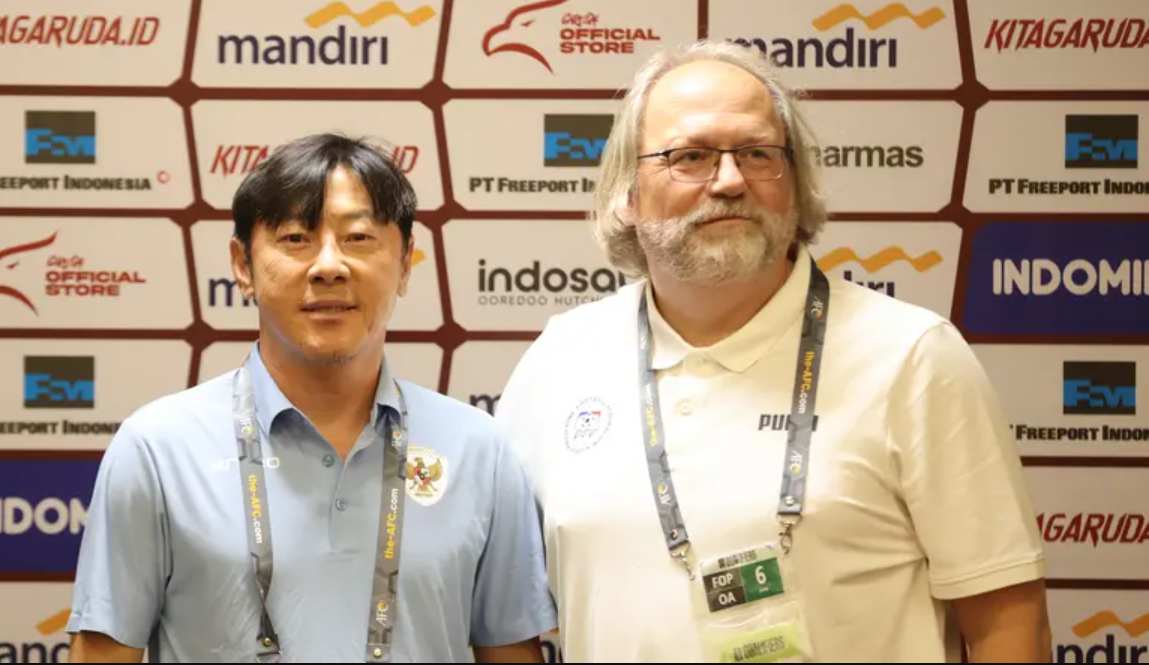 Pelatih Timnas Filipina SENIOR, Ini Profil Lengkapnya! Menilik Rekam Jejak Karir, Taktik, dan Prestasinya.