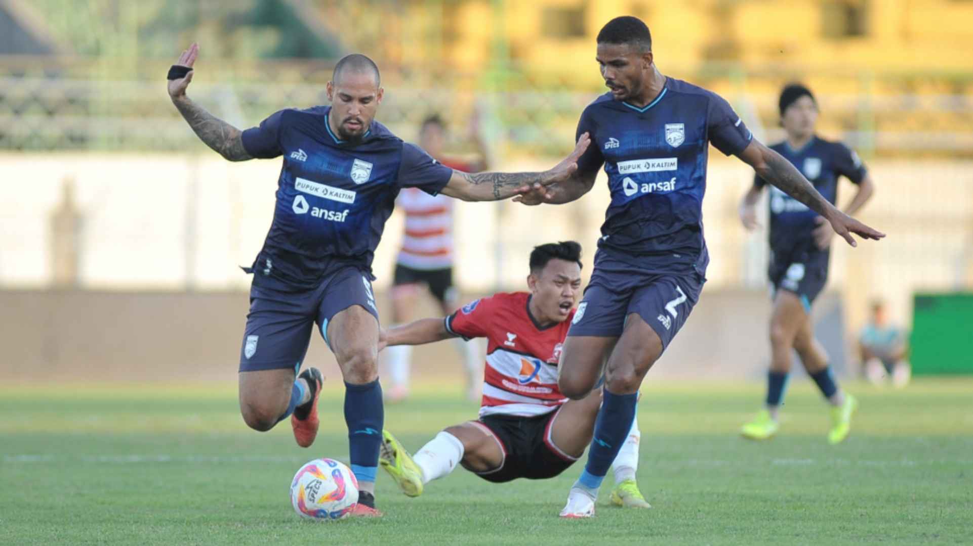 Borneo FC Pimpin Klasemen