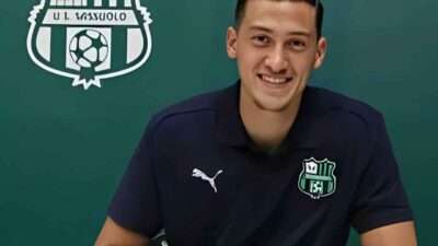 Batal ke Torino, Segini Gaji Jay Idzes di Sassuolo