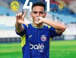 Menang 4-1 Atas Biak, Arema Tepati Janji ke Aremania