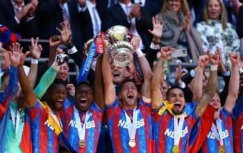 Prediksi Skor Augsburg vs Crystal Palace, 1 Agustus 2025 Pukul 21.00 WIB