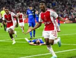 Prediksi Skor Ajax vs Heracles Eredivisie, 24 Agustus 2025 Pukul 21.45 WIB