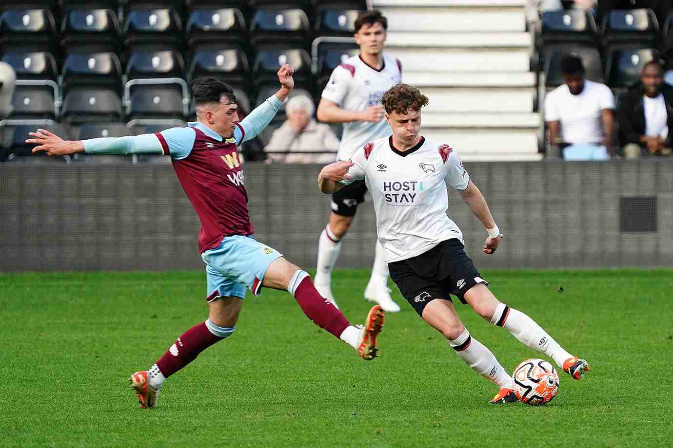 Prediksi Skor Burnley vs Derby County