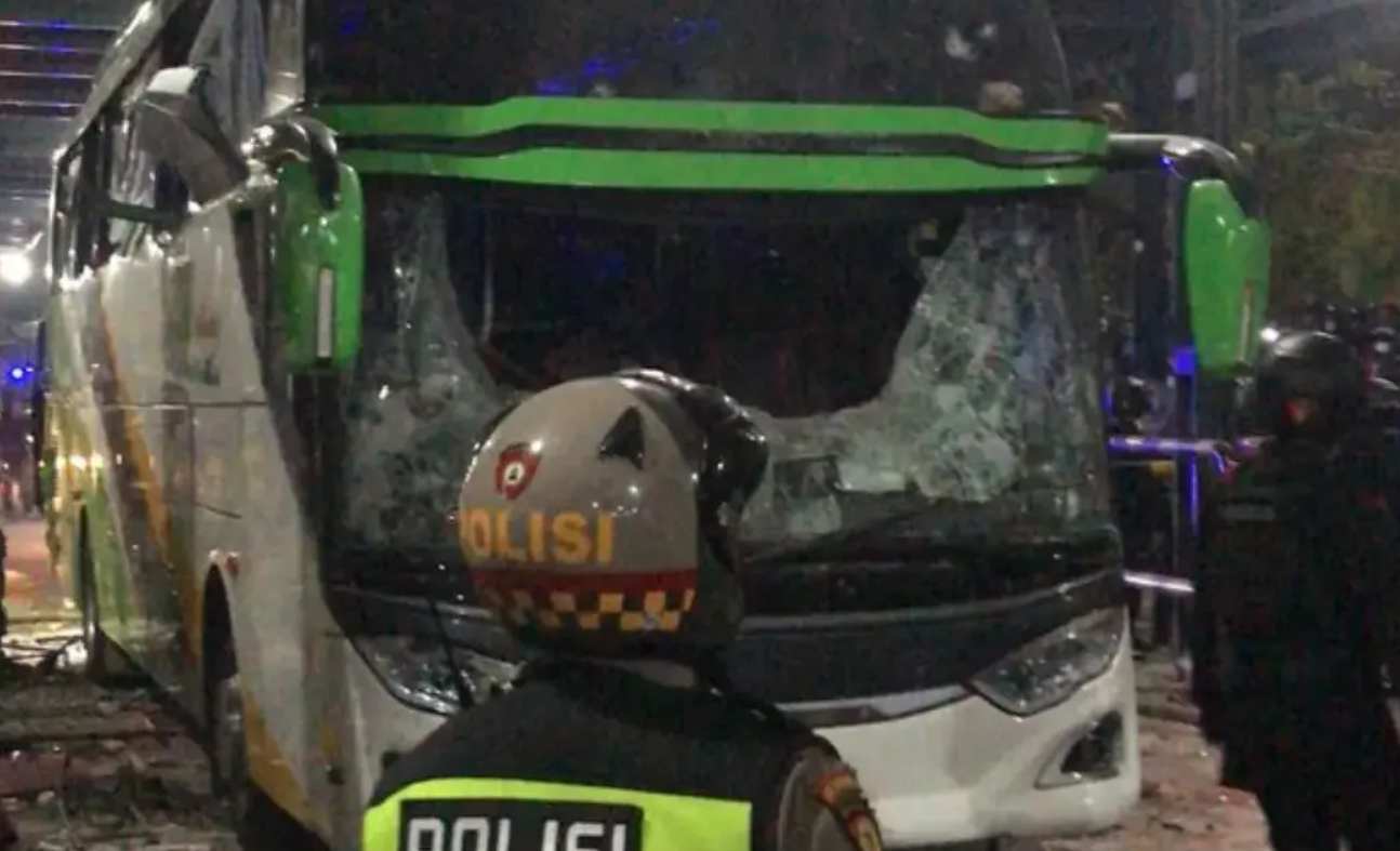 Kerusuhan PSIM vs Persib: Fakta Terbaru & Kronologi Lengkap Kronologi Kerusuhan PSIM vs Persib dan Fakta Terkini