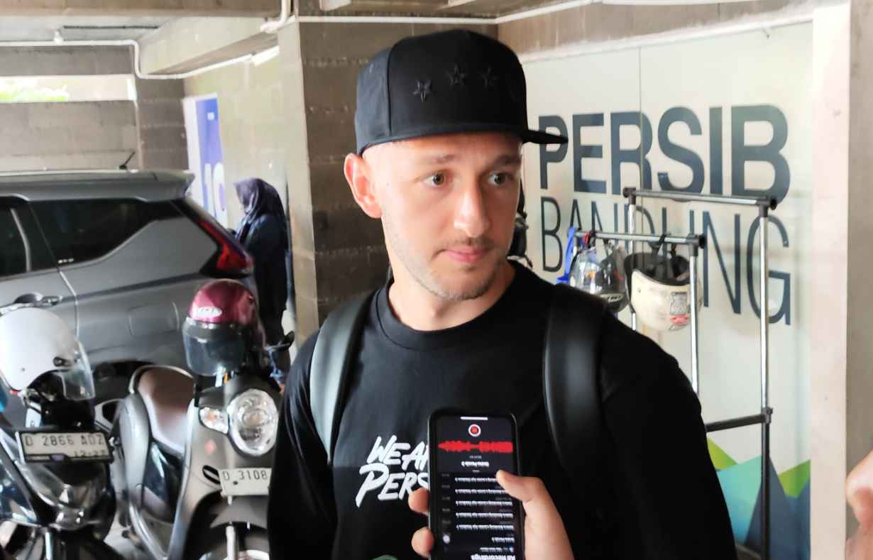 Adam przybek Agama dan Keyakinan Pribadinya Mengupas sisi lain sang kiper dan perjalanan spiritualnya