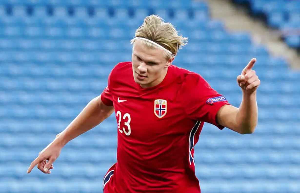 Siapa pemain yang mencetak triple hattrick? Ini Jawabannya Pemain dengan triple hattrick, siapa saja di balik rekor