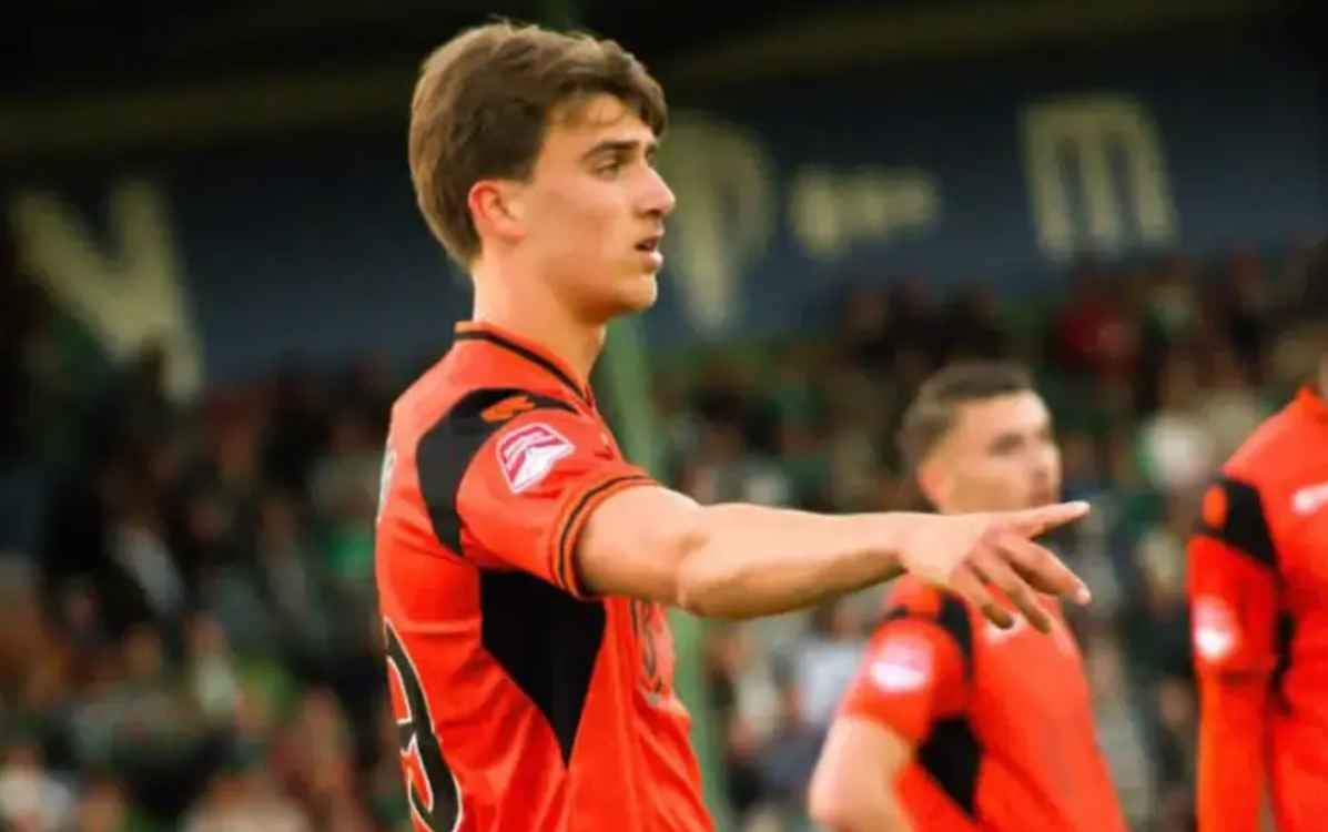 Calon Pemain Naturalisasi Timnas Indonesia Striker Terbaru Profil striker keturunan incaran skuad Timnas.