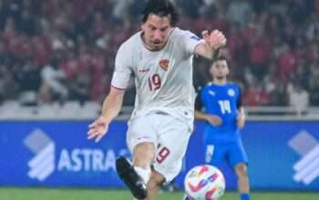 Thom Haye Tolak Salaman Pemain Lawan jadi Sorotan, Apa Penyebabnya?