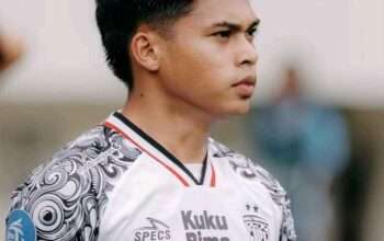 Bung Towel Kritik Rahmat Arjuna; Dia Main Cuma Nabrak-Nabrak Doang