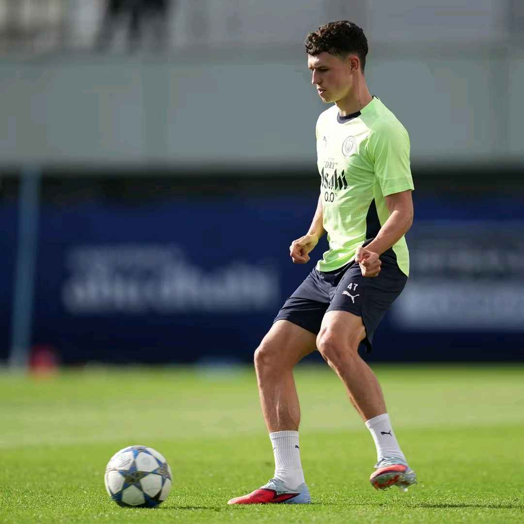 Pemain Kunci Manchester City ada di Tubuh Phil Foden, Pep Angkat Suara Phil Foden Latihan Jelang Lawan Arsenal, Minggu (21/9/2025)