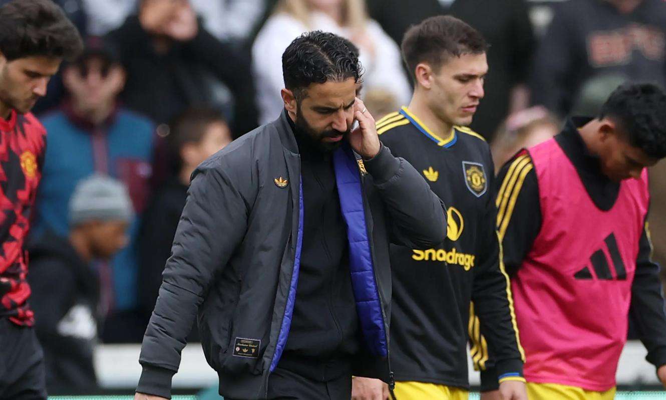 De Ligt Salahkan Pemain, Bukan Sistem Pelatih: "Ini Tanggung Jawab Kami" Bek tangguh ini minta rekan setimnya introspeksi diri.