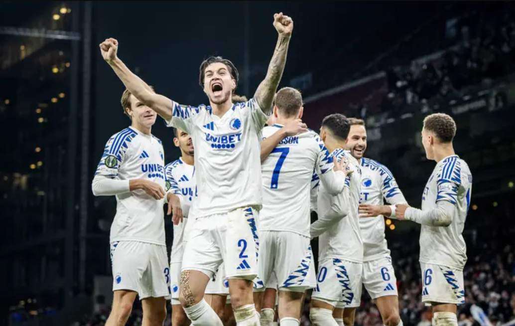 Koleksi trofi dan penghargaan Kevin Diks terbaru