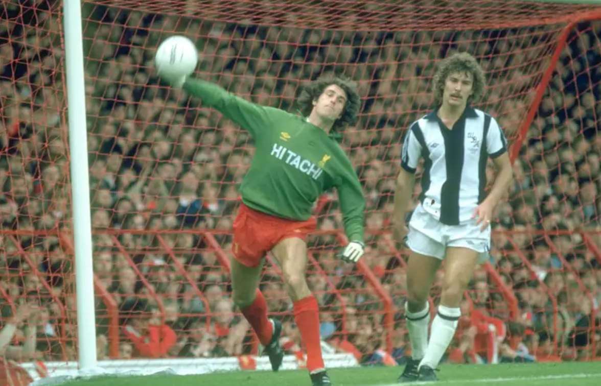 Melihat kembali aksi Clemence, Dudek, dan para legenda