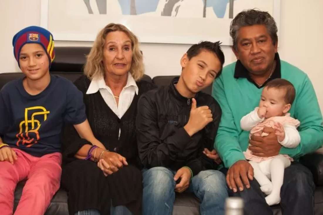 Tijjani Reijnders Keturunan Indonesia dari siapa, profil Lengkap Menelusuri silsilah keluarga dari garis keturunan ibu