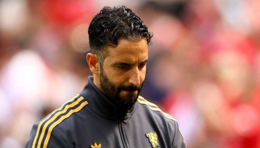 Apakah Ruben Amorim Dipecat MU? Ini Fakta Sebenarnya Mengungkap rumor panas seputar masa depan pelatih MU.