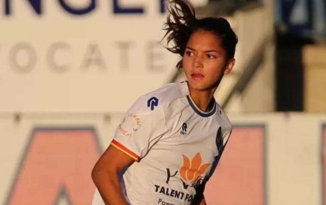 Estella Loupatty Agama, Profil dan Perjalanan Karirnya Profil Estella Loupatty Agama dan Karir Cemerlang