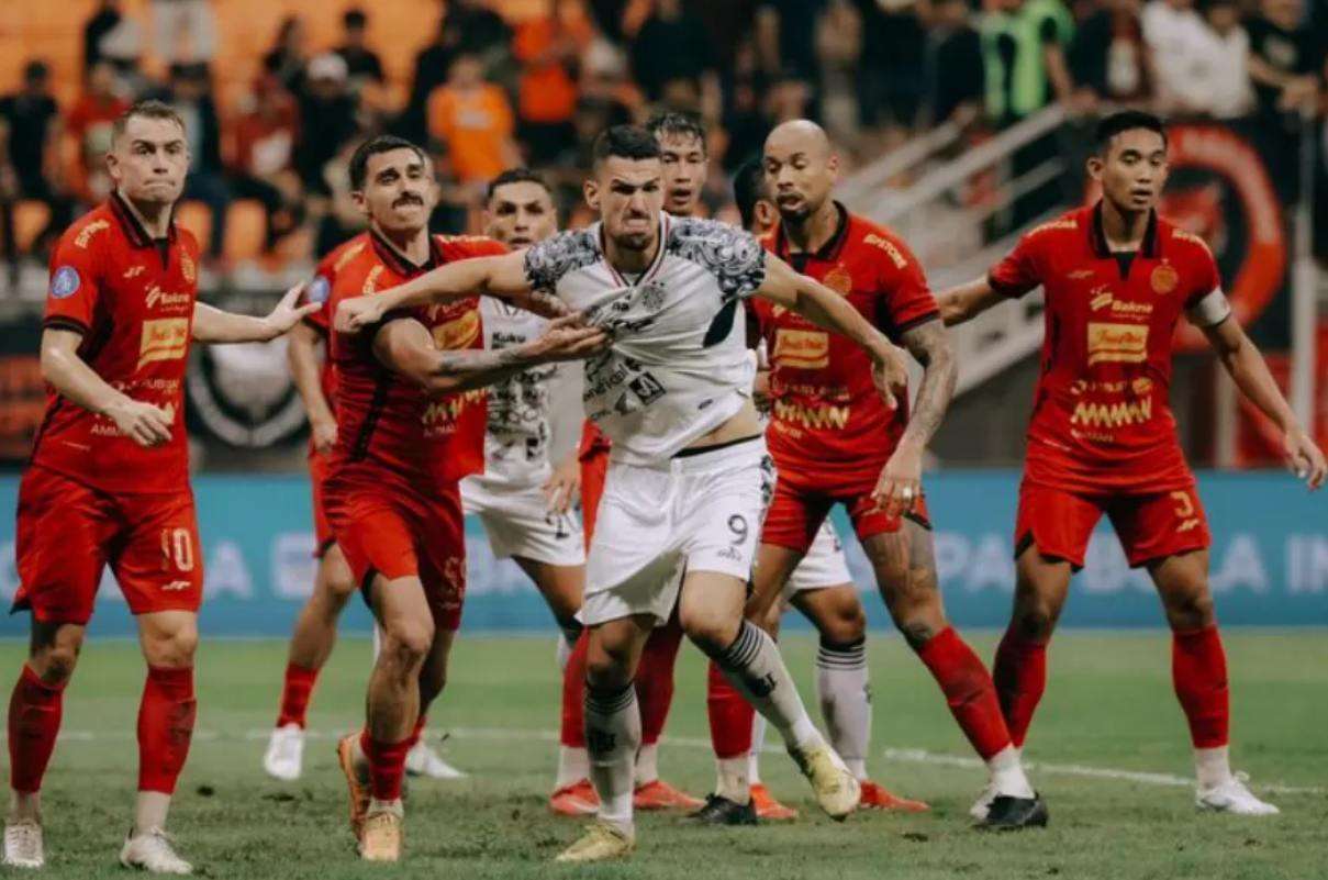 Pertemuan Terakhir Bali vs Persija, Cek Statistik H2H Rangkuman laga sengit dan rekor kemenangan kedua tim.