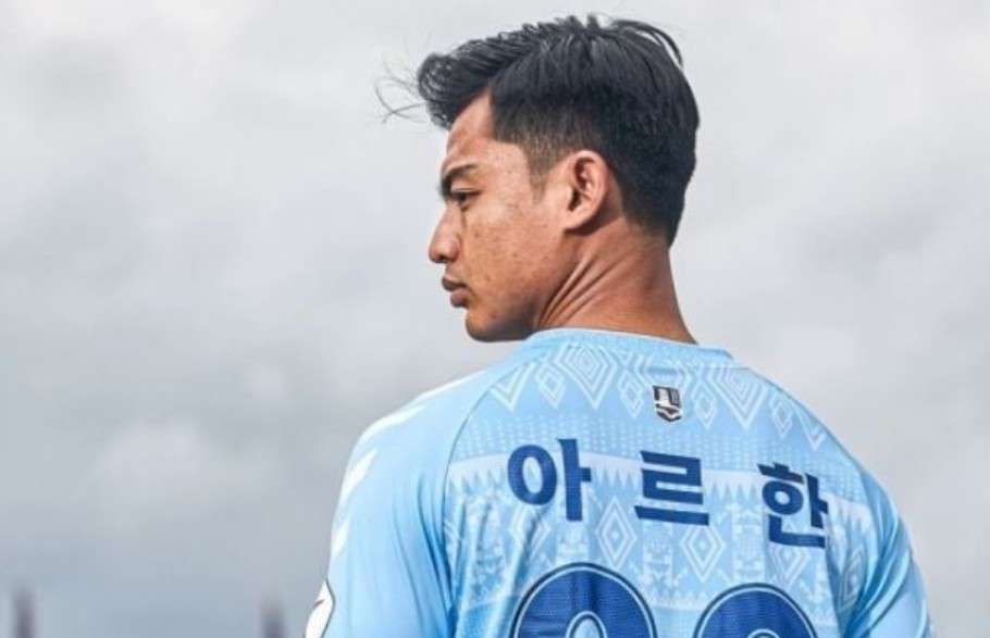 Gaji Pratama Arhan di Suwon FC 2025 dan Rincian Lengkapnya Rincian pendapatan Arhan di Korea dalam mata uang Rupiah.