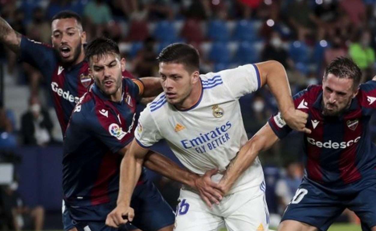 Hasil Akhir Real Madrid vs Levante, Ada Drama di Menit Akhir Simak cuplikan gol penentu dan statistik laga di sini