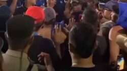 Aremania Ngamuk Lagi, Luapkan Kekecewaan Lawan Borneo Aremania Ngamuk Lagi, Marcos Santos Temui Penggemar