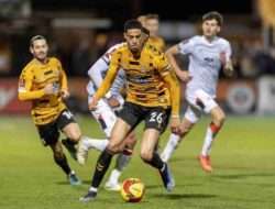 Prediksi Skor Cambridge vs Luton 8 Oktober 2025: Trofi Liga Fase Grup P