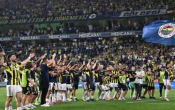 Prediksi Skor Fenerbahce vs Nice 2 Oktober 2025: Liga Eropa Matchday ke-2