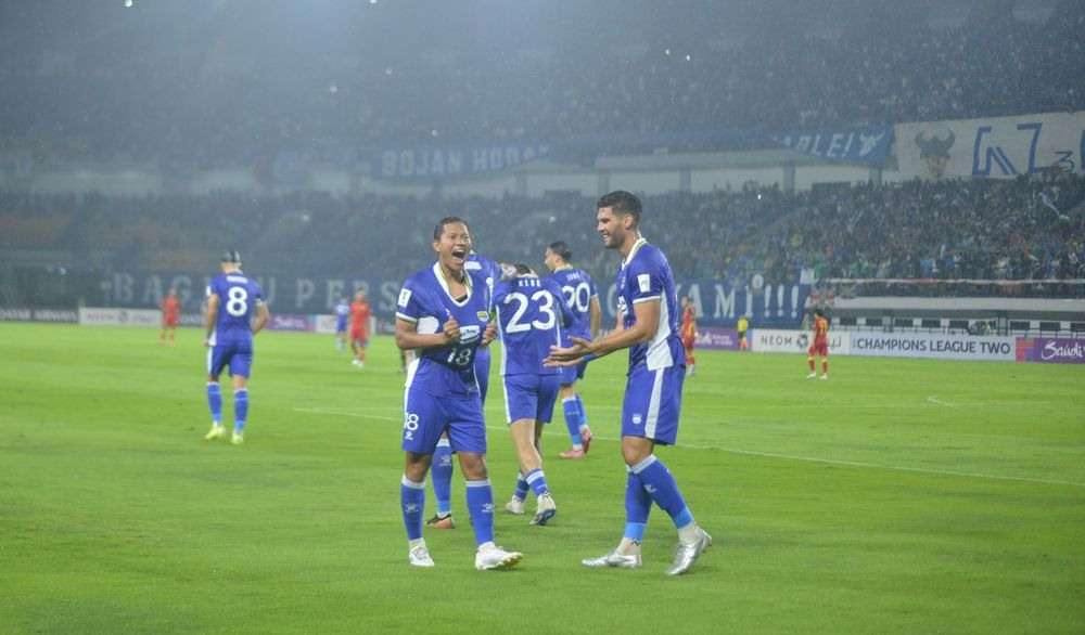 Rating Pemain Persib Bandung vs Selangor FC: Siapa Bintang Lapangan? Analisis performa & nilai pemain Persib vs Selangor FC.