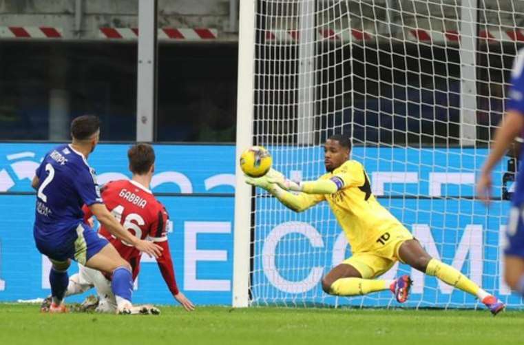 Terungkap! Ini Alasan Sebenarnya Laga AC Milan vs Como Digelar di Australia Bukan laga biasa, ini strategi global I Rossoneri.