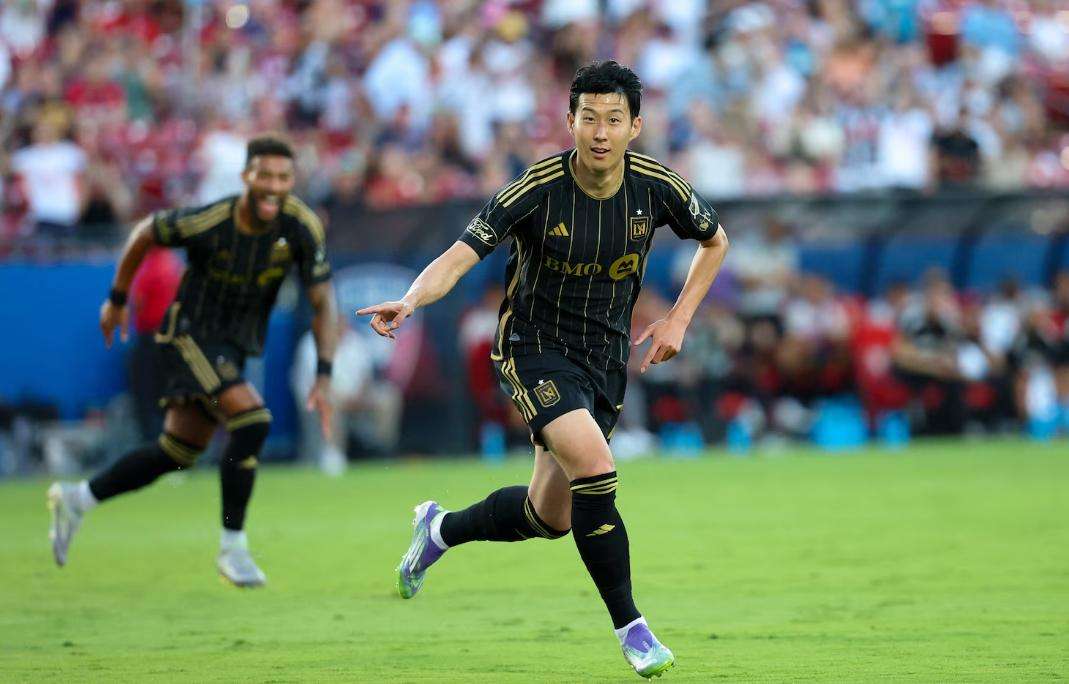 Son Heung-min Cetak Sejarah Baru di MLS Saat LAFC Kalahkan Atlanta United Catatan emas Son Heung-min bersama klub barunya LAFC.