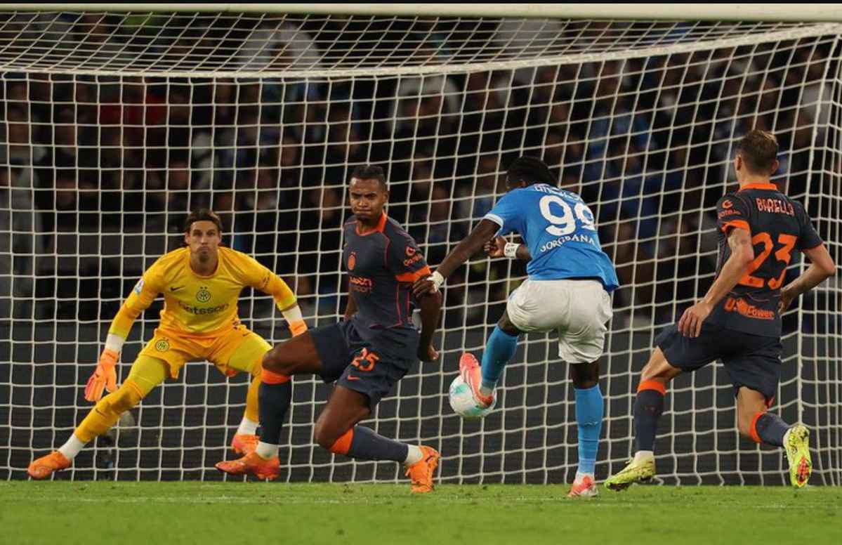 Statistik Kunci di Balik Kemenangan Napoli atas Inter Milan Tadi Malam Data lengkap Napoli kalahkan Inter Milan di Serie A.