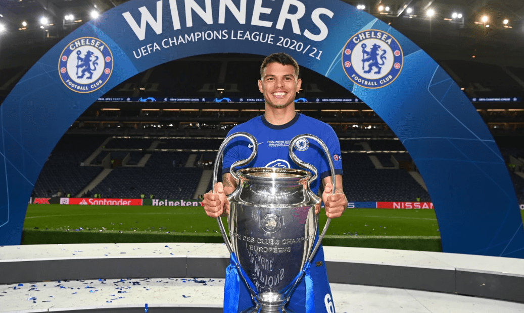 Perjalanan Karir Thiago Silva: Dari Puncak Eropa Hingga Pulang ke Brazil Perjalanan sukses sang bek legendaris di Milan dan Chelsea.