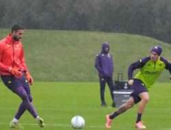 Prediksi Skor Fiorentina vs Lecce: Jadi Pertarungan Papan Bawah, 2/11/2025