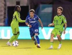 Prediksi Skor Gillingham vs Wycombe 12 November 2025: EFL Trophy Pekan ke 3