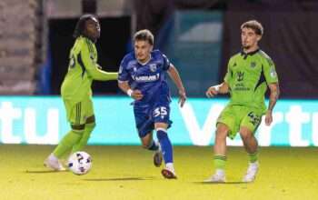 Prediksi Skor Gillingham vs Wycombe 12 November 2025: EFL Trophy Pekan ke 3