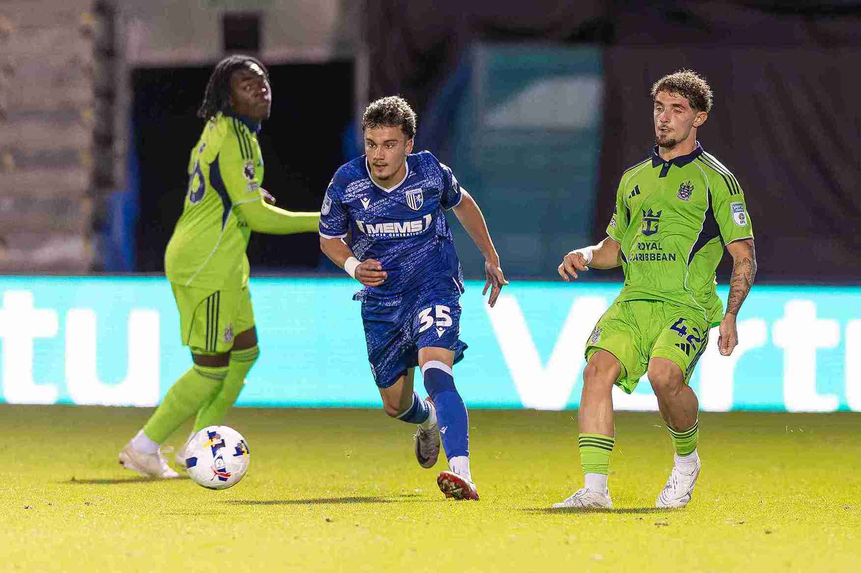 Prediksi Skor Gillingham vs Wycombe