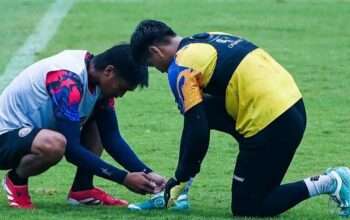 Arema FC Bersiap Menyambut Persebaya di Pekan ke-13, Pelatih Siapkan Amunisi