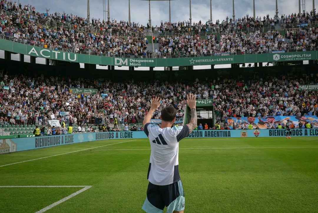 Lionel Messi Ingin Pensiun di Barcelona, Laporta Langsung Tegas Menolak!