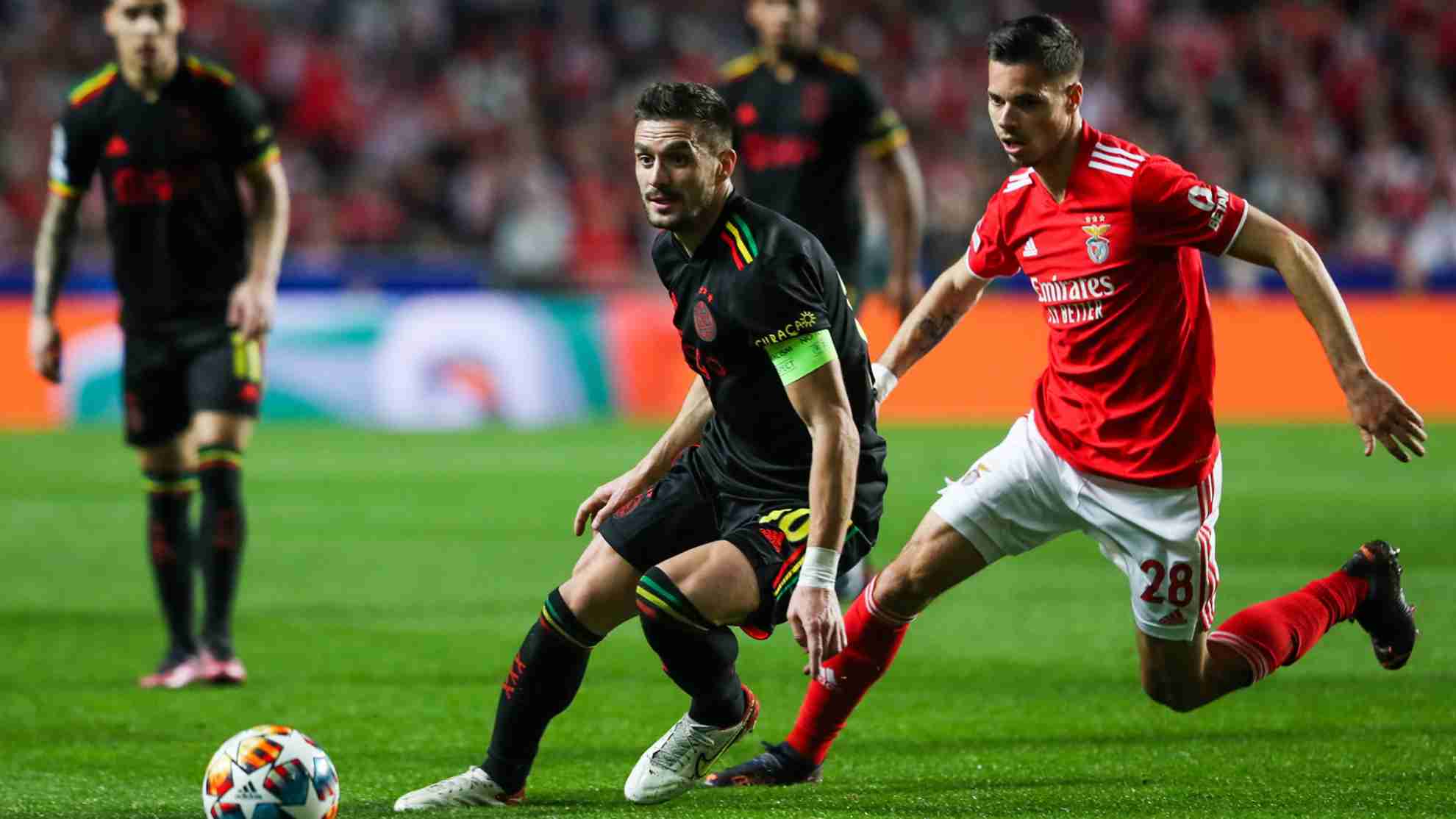 Prediksi Skor Ajax vs Benfica 26 November 2025