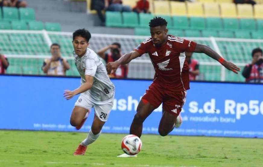 Analisa Susunan Pemain PSM Makassar vs PSBS Biak Strategi Kemenangan Analisis Taktik Jitu & Kunci Kemenangan Kedua Tim