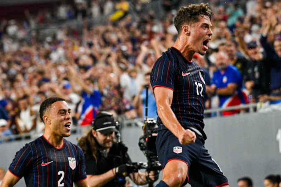 Analisis Statistik Amerika Serikat Vs Uruguay: Data H2H & Prediksi Skor Bedah data performa dan peluang menang kedua kubu.