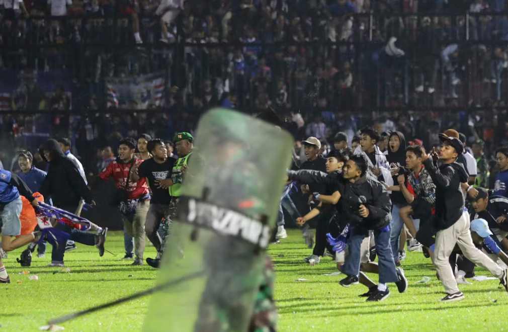 Awal Mula Tragedi Kanjuruhan: Kronologi Lengkap & Fakta Investigasi Fakta Sejarah & Laporan Investigasi Resmi Terbaru