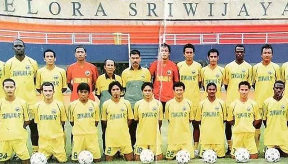 Perbandingan skuad legenda versus tim masa kini