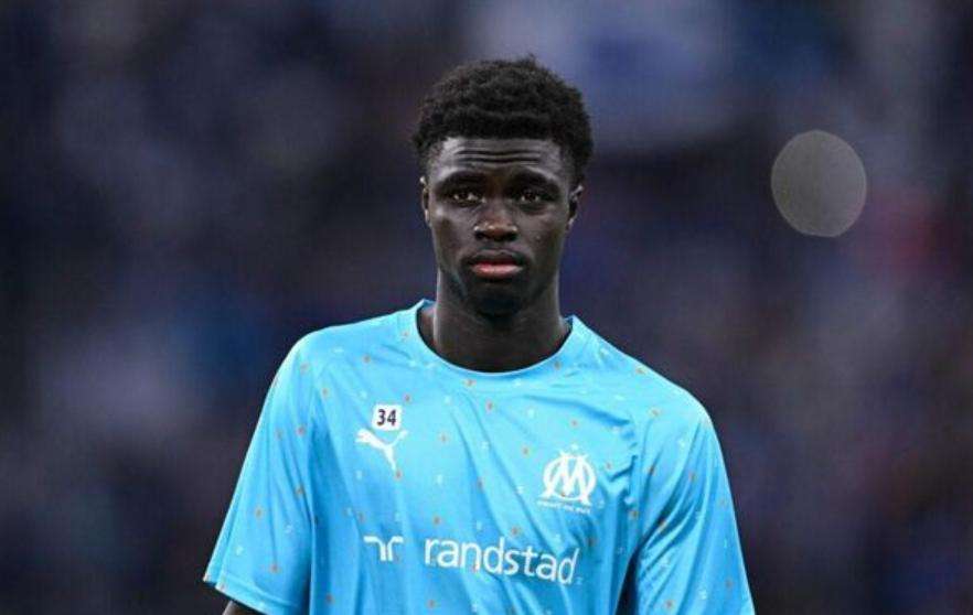 Profil Robinio Vaz Chelsea Bek Muda Brazil Calon Bintang Premier 2025 Robinio Vaz memiliki kewarganegaraan ganda Prancis dan Guinea-Bissau